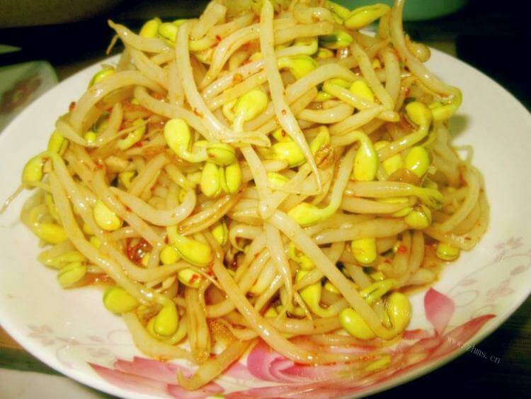 美味的凉拌黄豆芽的做法做法图解8)