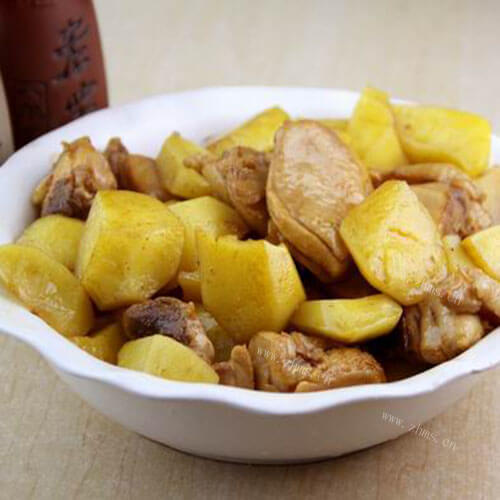 美味的猪肉炖土豆的做法