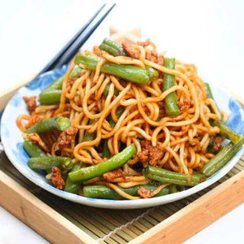 家常豆角焖面条