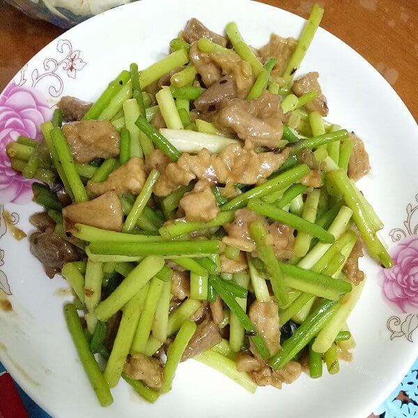美味的肉丝蒜苗