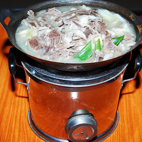 家常铁锅羊肉的做法 