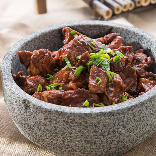 家常红烧牛肉土豆的做法
