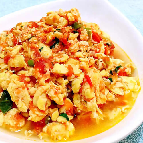 美味的圆白菜炒西红柿