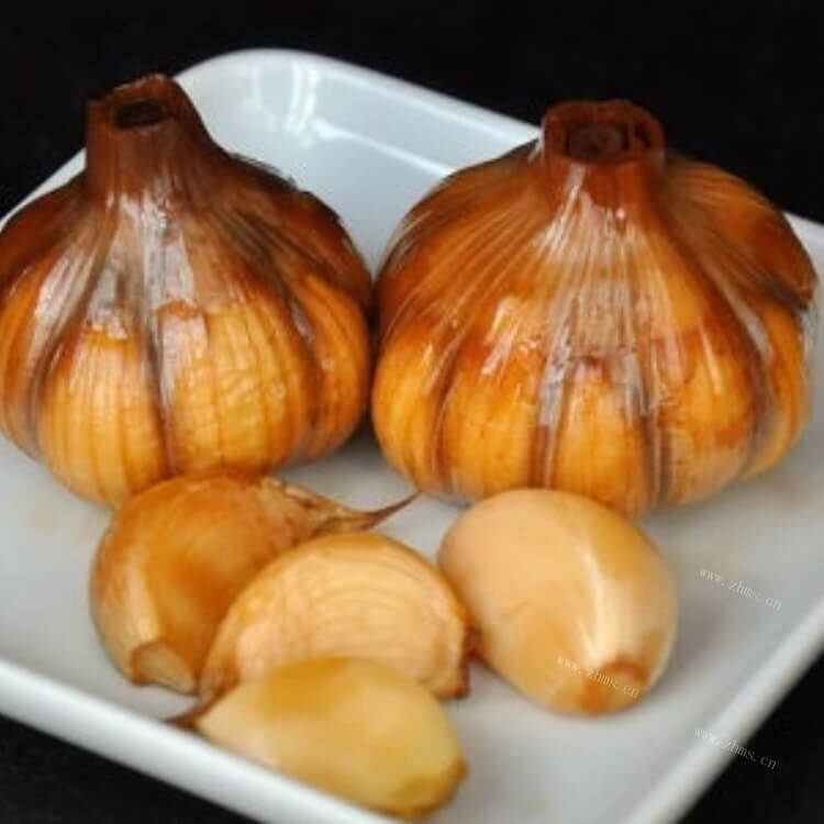 美味可口的腌糖蒜的方法