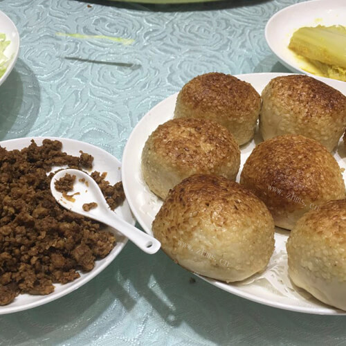 自制肉末烧饼的做法