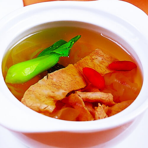 营养牛肉排骨汤的做法