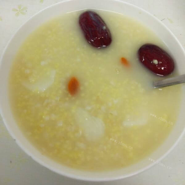 养生糯米山药粥 