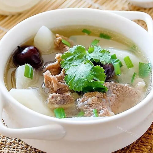 自制的牛羊肉泡馍