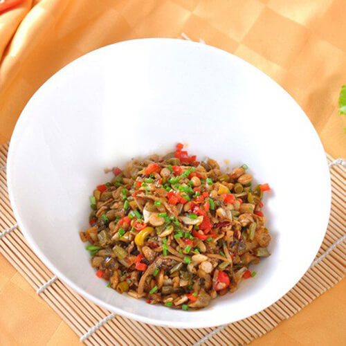 美味的咸菜炒肉