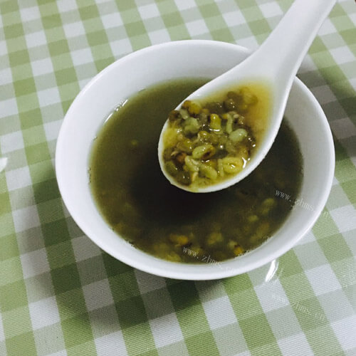 美味的电饭锅煮绿豆汤