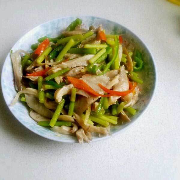 好吃的猪肉炒蘑菇的做法