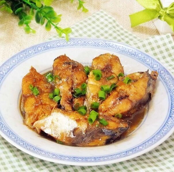 美味的焖鲅鱼的做法