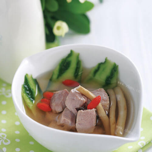 高营养的菜干瘦肉汤
