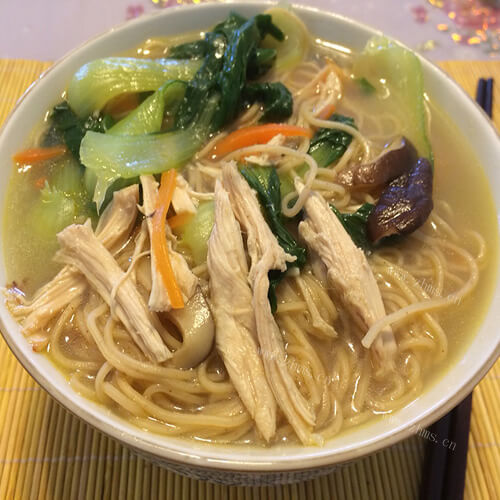 美味的鸡丝汤面的做法 
