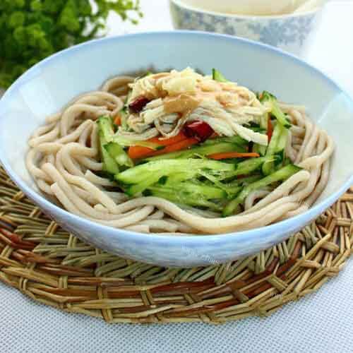 美味的鸡丝炒辣椒