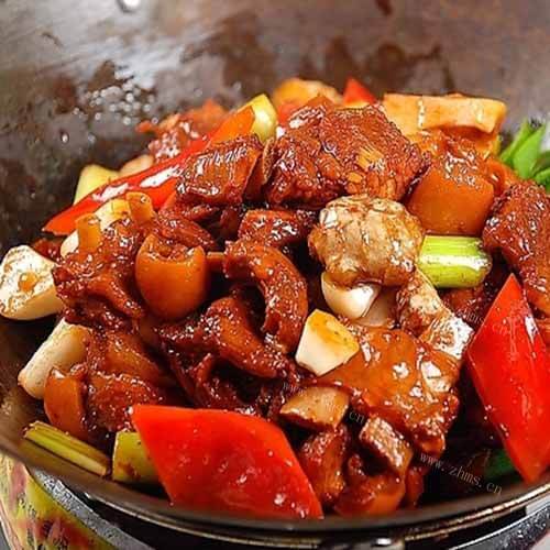 美味的铁锅羊肉的做法