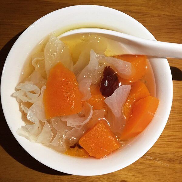 好吃的雪蛤炖木瓜