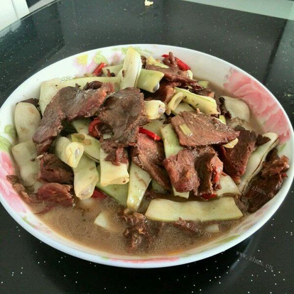 美味高压锅焖牛肉