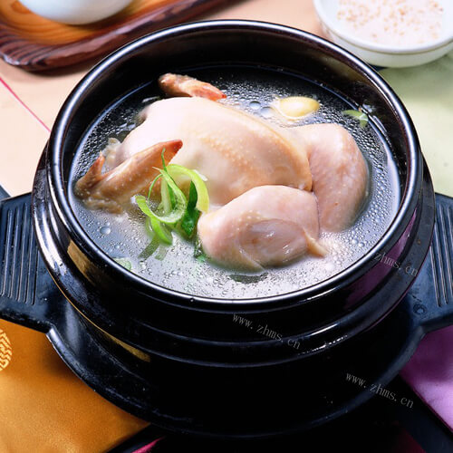 美味炖母鸡汤