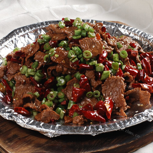 美味的飘香牛肉的做法