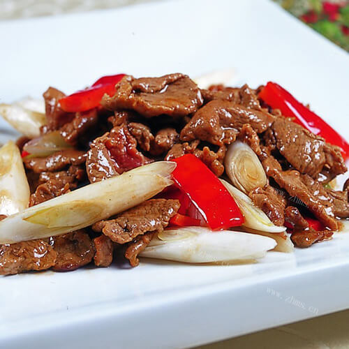 美味的葱头爆羊肉的做法