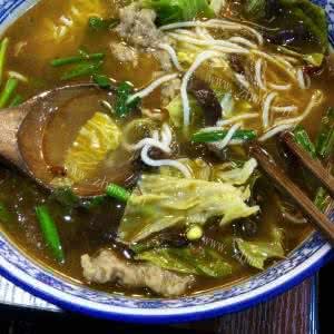 酸菜肉丝米线