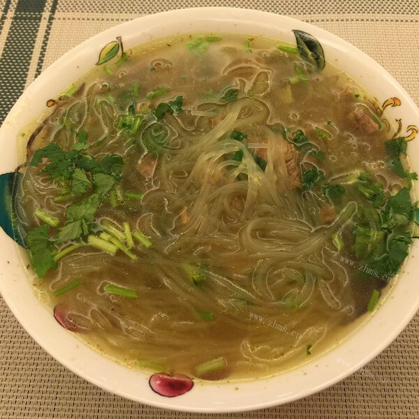 好吃的牛肉粉丝汤的做法