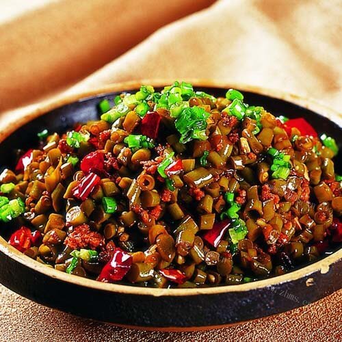 好吃的干豇豆焖肉 