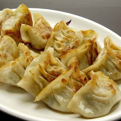 自制鸡蛋韭菜饺子