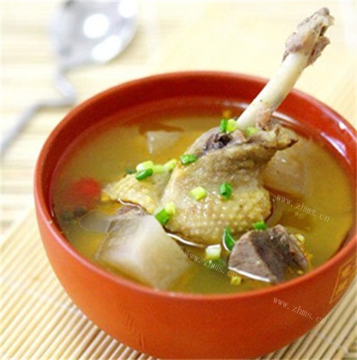 美味的鸡肉炖冬瓜