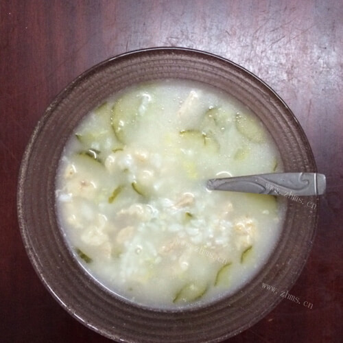 好吃的咸蛋皮蛋瘦肉粥