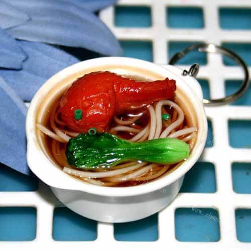 美味的砂锅鸡腿