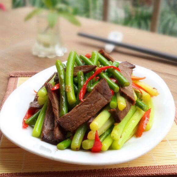 美味蒜苔牛肉