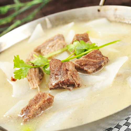 红烧牛肉萝卜的做法