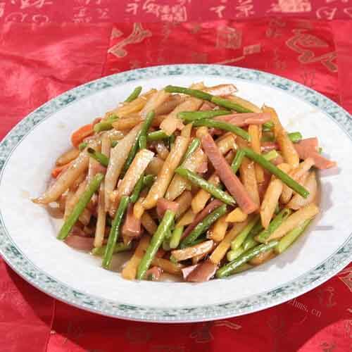美味蒜苔炒火腿肠的做法