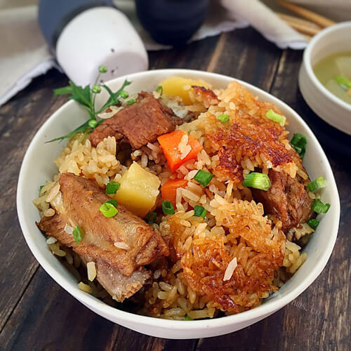 别致的电饭煲做煲仔饭