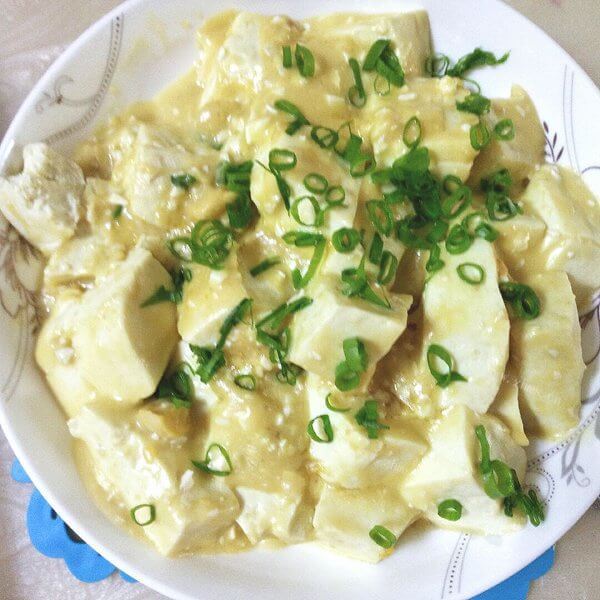 好看又好吃的咸蛋黄豆腐
