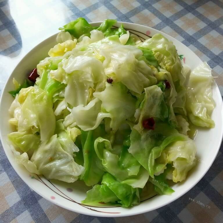 好吃的酸辣手撕卷心菜