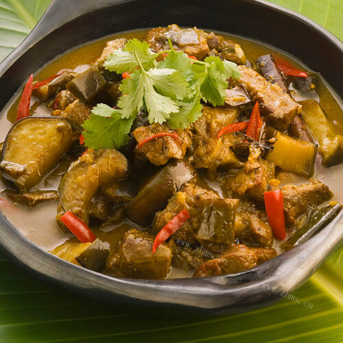 美味的小鸡炖茄子