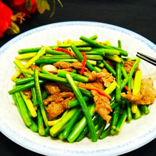 美味的蒜苗炒五花肉