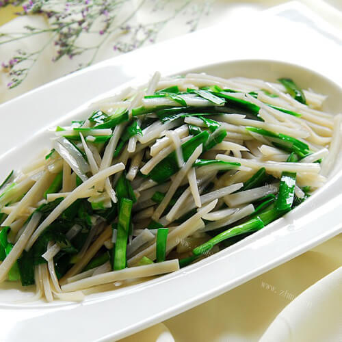 好吃的豆芽炒韭菜