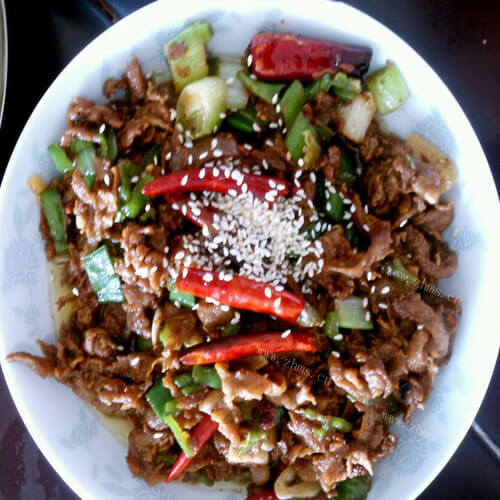 色香味俱全的水爆羊肉的做法