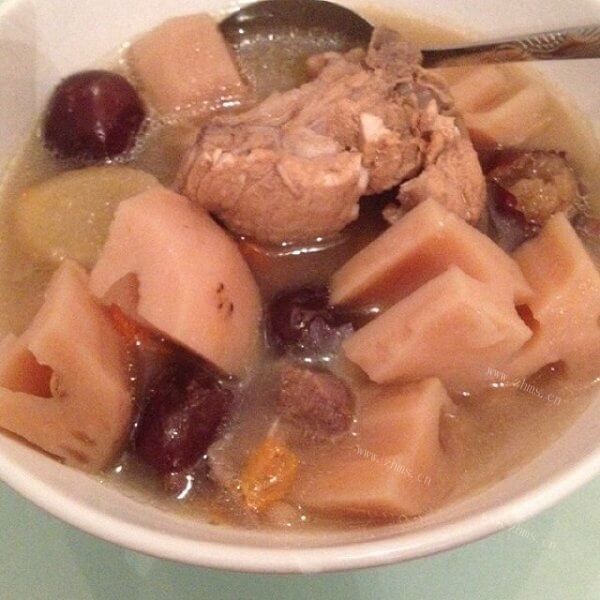美味的藕炖排骨