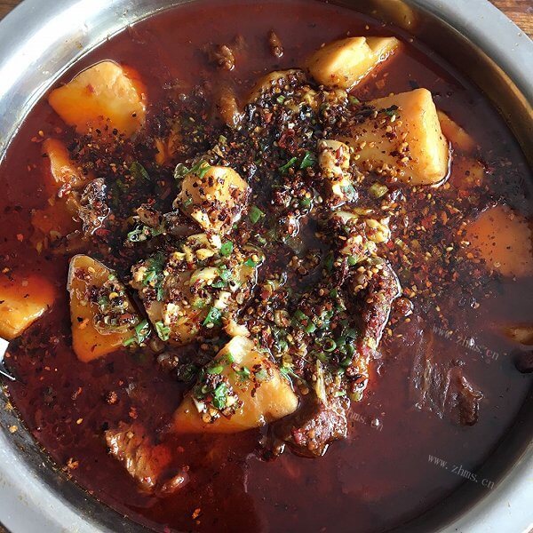 香气四溢的牛肉汤锅的做法