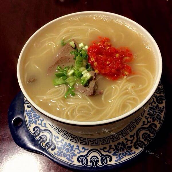 美味羊肉汤面