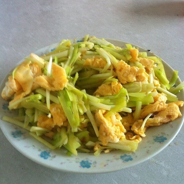 好吃的韭菜苗炒鸡蛋
