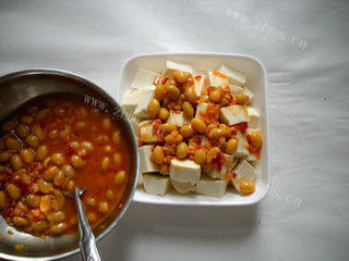 腊豆肉末蒸豆腐做法图解7)