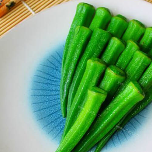 美味的肉片炒秋葵的做法