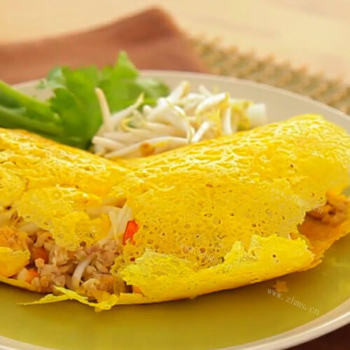 美味的早餐蛋饼卷