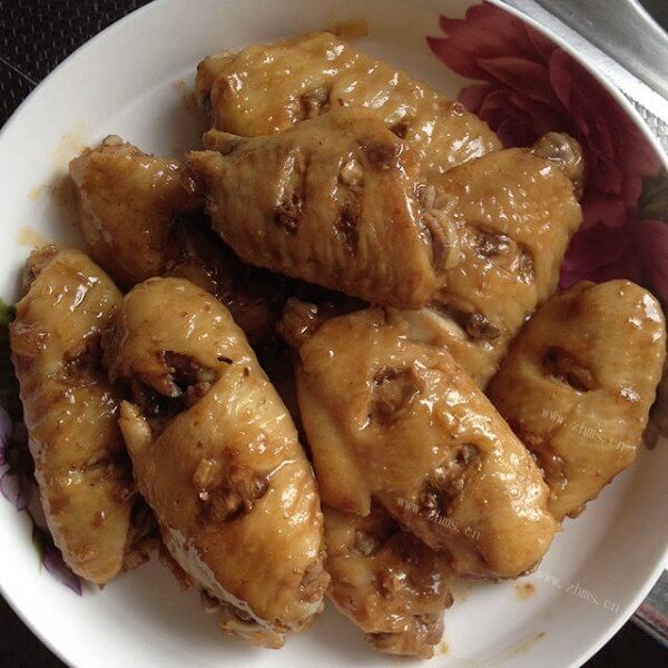 美味啤酒焖鸡翅
